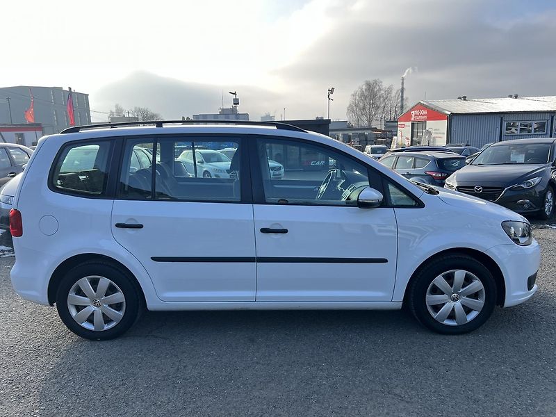 Volkswagen Touran 1.2TSi 77kw  7MÍST TEMPOMAT  - fotka 8 z 43