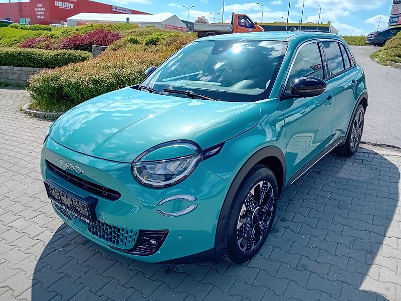 Fiat 600e 54kWh 156k La Prima /IHNED/ - fotografie inzerátu