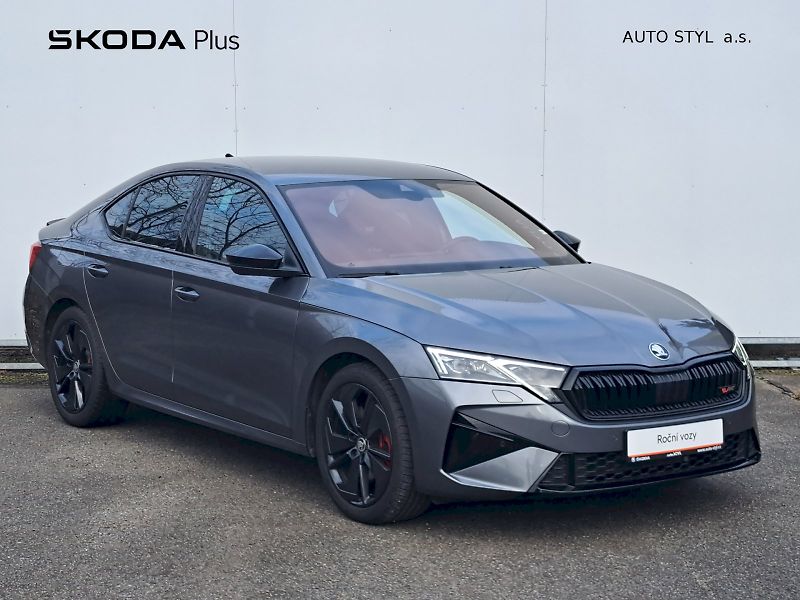 Škoda Octavia (2024) 2.0 TSI RS 195 kW A7F - fotka 9 z 23
