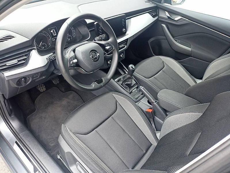 Škoda Kamiq (2022) 1.5 TSI 110kW záruka LED - fotka 22 z 31