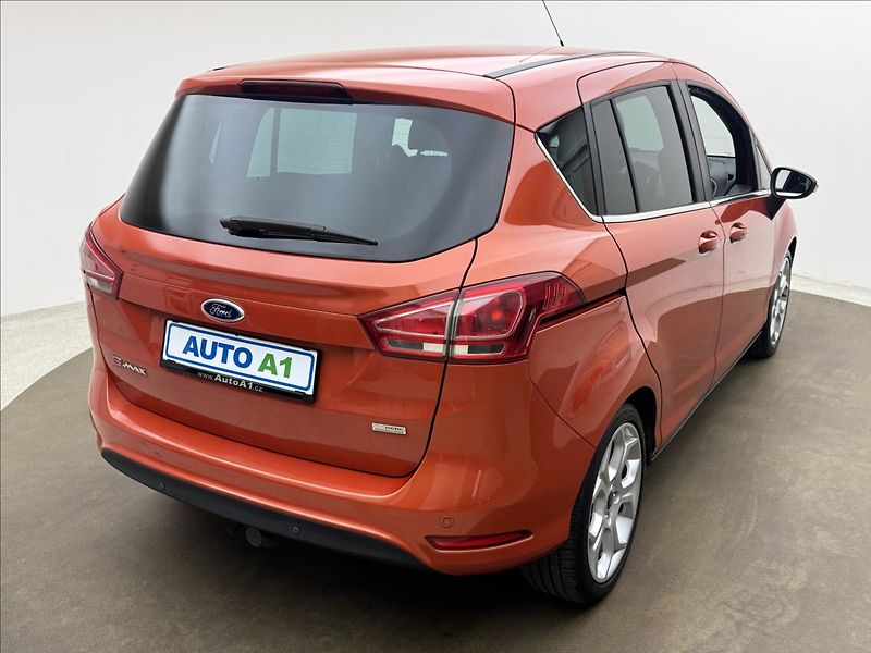 Ford B-MAX 1,6 NAVI KLIMA SENZORY TAŽNÉ - fotka 4 z 36