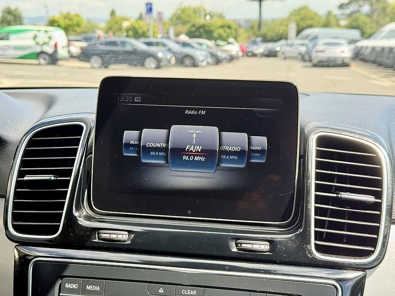 Mercedes-Benz GLE (2018) 250 d 4MATIC - fotka 20 z 46
