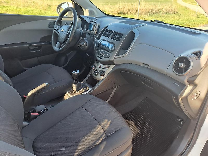 Chevrolet Aveo (2013) 1.2 2x KOLA, TAŽNÉ, SERVISKA - fotka 13 z 29