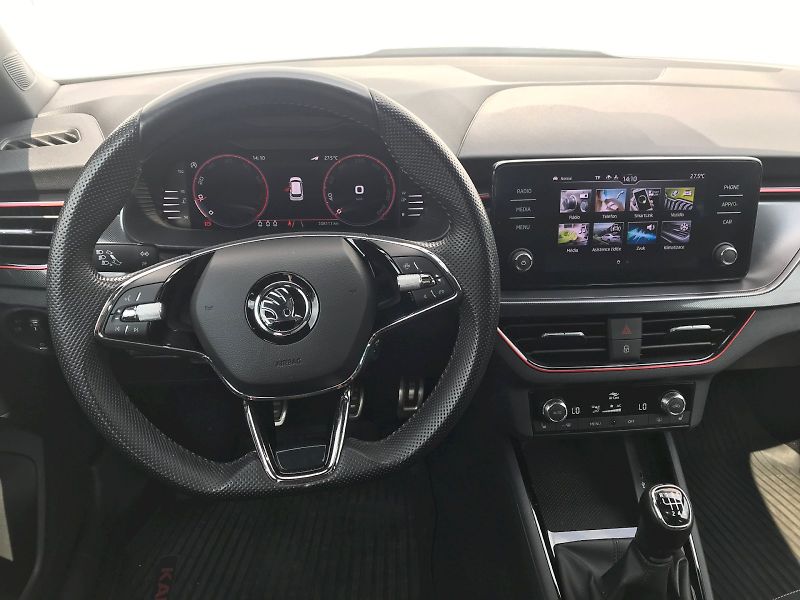 Škoda Kamiq (2022) Monte Carlo 1,5 TSI - fotka 5 z 27
