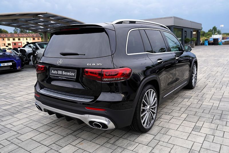 Mercedes-Benz GLB 35 AMG 4Matic/310 PS/ČR - fotka 6 z 49