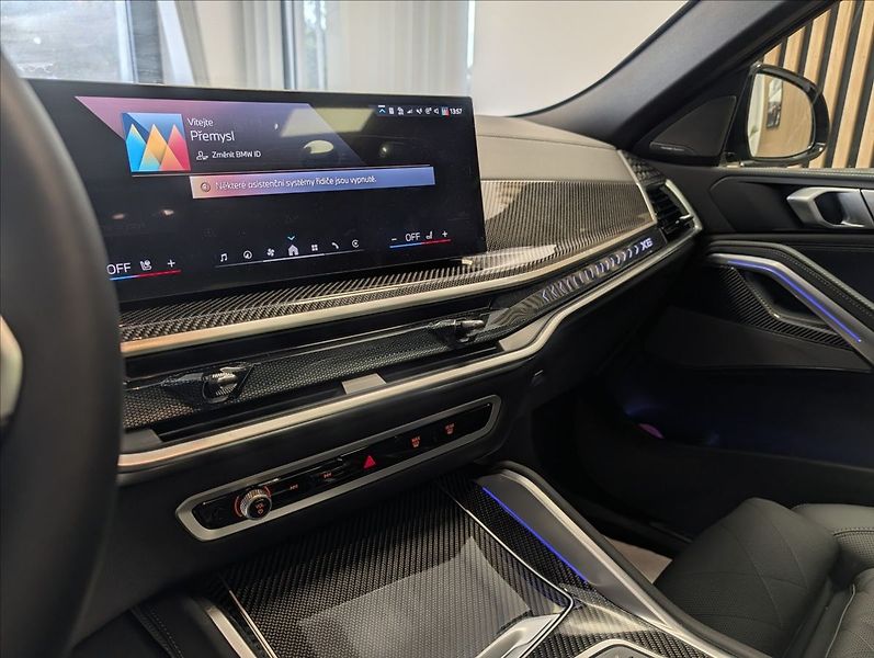 BMW X6 xDrive 30d M Sport - fotka 21 z 38
