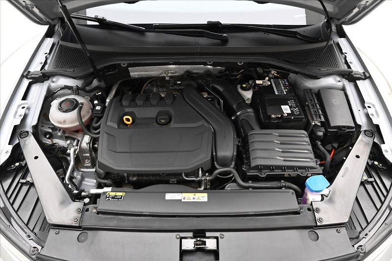 Volkswagen Passat 1,5 TSI 110 kW Business Záruka - fotka 9 z 31