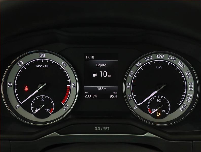 Škoda Superb (2020) 2.0 TDI, Serv.kniha, Tempomat - fotka 9 z 17