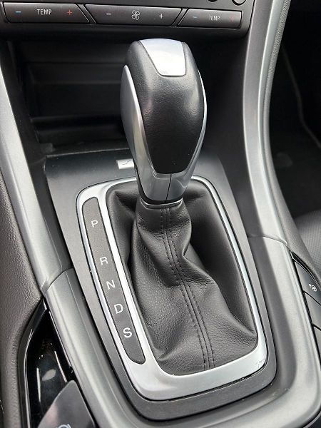 Ford Mondeo TITANIUM CZ AUT. TOP VÝBAVA ZÁ - fotka 22 z 26