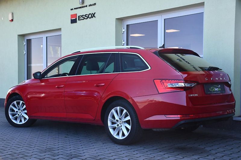 Škoda Superb 2.0TDi147kW STYL DSG 4X4 ČR 1M - fotka 3 z 42