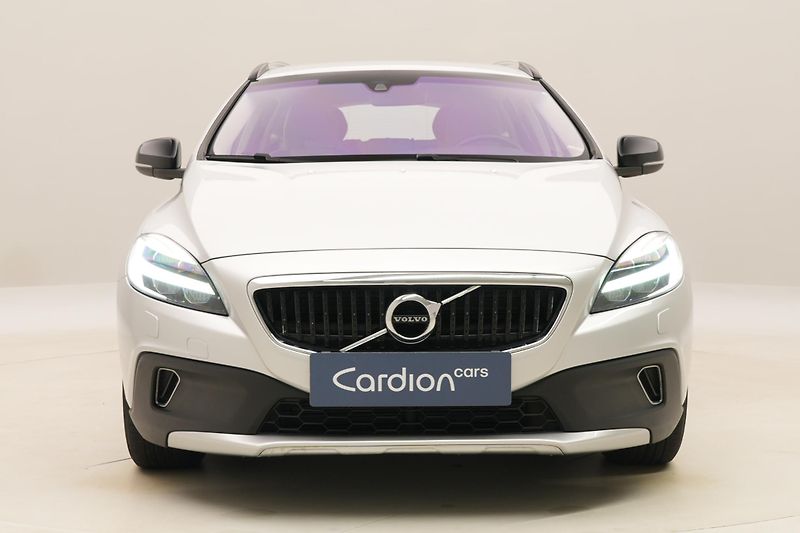 Volvo V40 CC D3 MOMENTUM AUT  - fotka 14 z 43