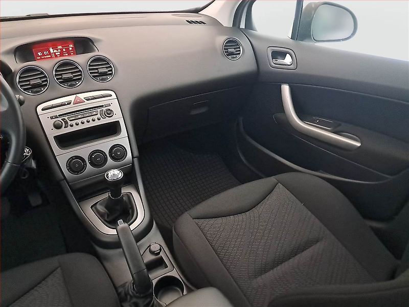 Peugeot 308 (2011) 1.6 HDi, Serv.kniha, Tempomat - fotka 8 z 15
