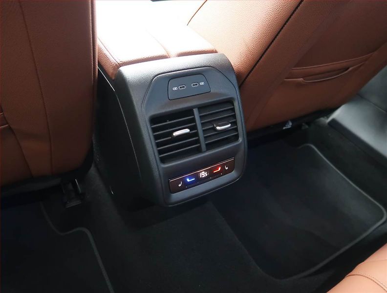 Škoda Superb (2024) 2.0 TSI - fotka 19 z 22