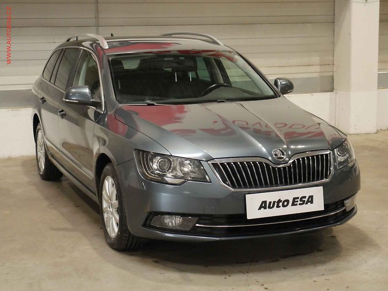 Škoda Superb (2014) 2.0TDi, 1.maj, Navi, xenon - fotografie inzerátu
