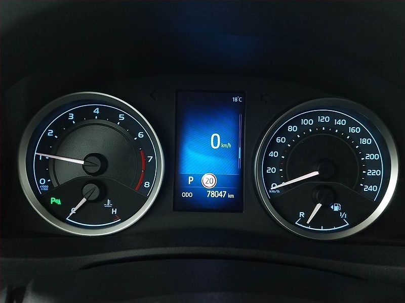 Toyota Corolla (2017) Style 1.6 Valvematic, Automat - fotka 11 z 19