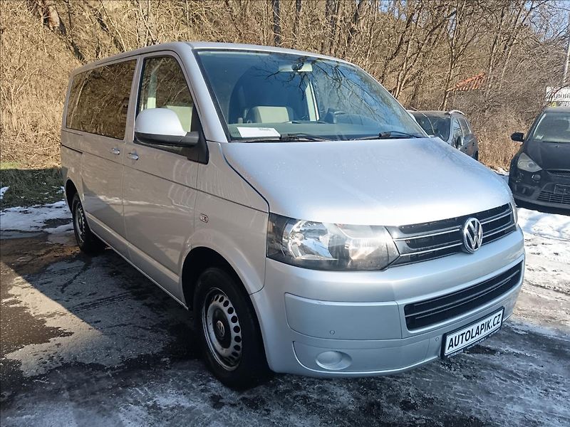 Volkswagen Multivan 2,0 TDi - fotka 19 z 25