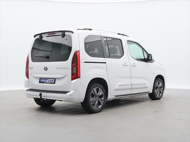 Toyota ProAce City Verso 1,5 D-4D 130k Aut. CZ Family - fotka 7 z 38