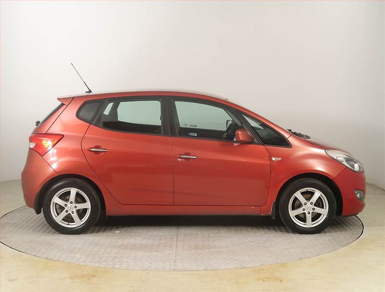 Hyundai ix20 (2011) 1.4 CVVT, po STK, Tažné - fotka 6 z 17