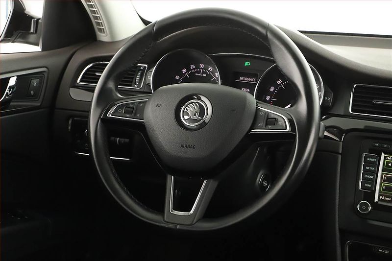 Škoda Superb (2014) Laurin&Klement 2.0 TDI, 4X4 - fotka 8 z 17