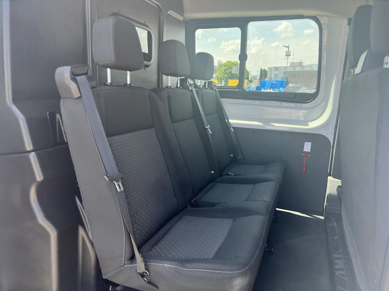 Ford Transit 2.0TDCi 6MÍST AUTOMAT TEMPOMAT - fotka 27 z 33