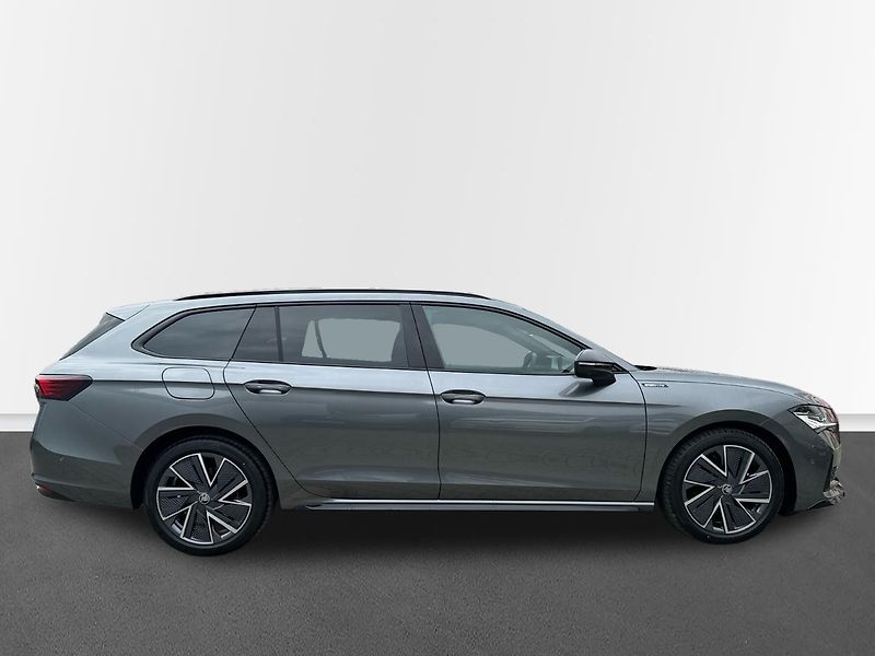 Škoda Superb Combi Sportline 2,0 TDI 110 kW - fotka 7 z 24