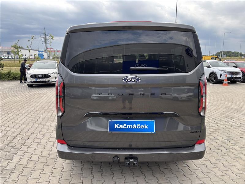 Ford Tourneo Custom 2,0 125kW Titanium X AWD L2 - fotka 4 z 48