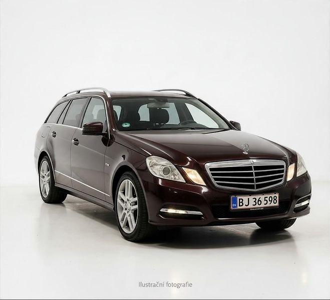 Mercedes-Benz Třídy E 220 CDI BlueEFFICIENCY 7GTRON. - fotka 4 z 5