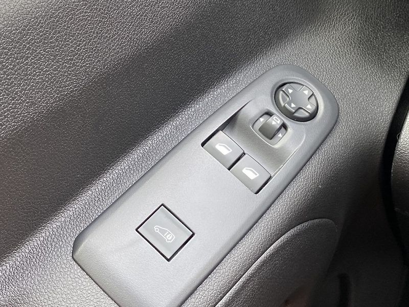 Toyota ProAce 1.5D, ČR-1m, Comfort, záruka - fotka 22 z 27