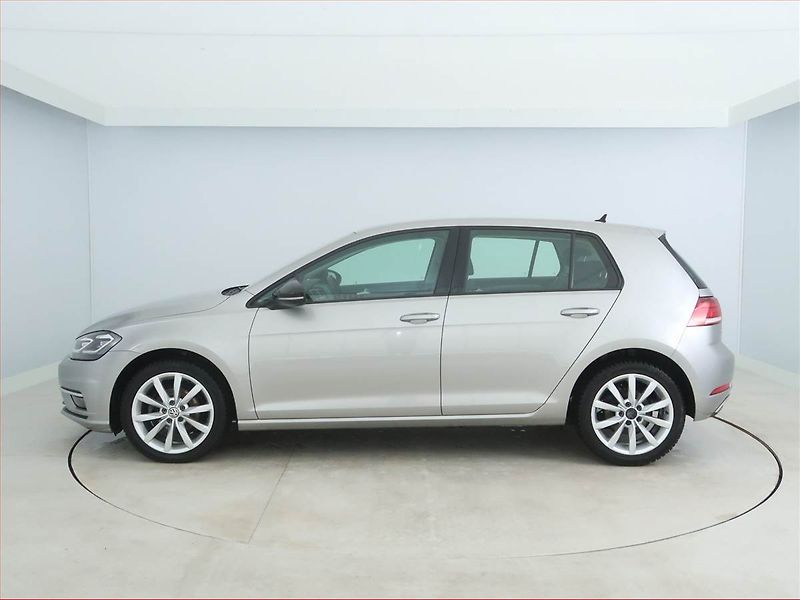 Volkswagen Golf (2019) Highline 1.0 TSI, Tempomat - fotka 3 z 18