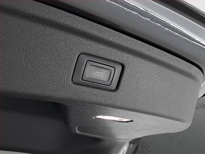 Audi A5 (2021) S-Line 35 TDI - fotka 27 z 28