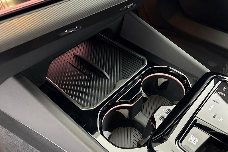 BMW Řada 5 540d xDrive Touring - fotka 15 z 17