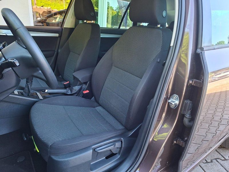 Škoda Octavia (2014) 1.4TSI 103kW 6MAN -1.MAJITEL - fotka 20 z 40