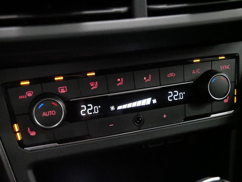 Volkswagen Polo - fotka 23 z 27