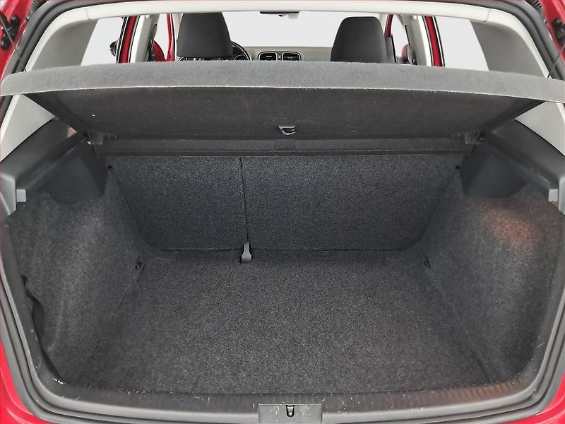 Volkswagen Golf (2011) 1.6 TDI, Tempomat - fotka 13 z 16