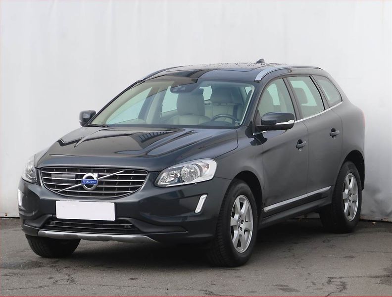 Volvo XC60 (2016) D3, Serv.kniha, Kůže, Navi - fotka 2 z 23
