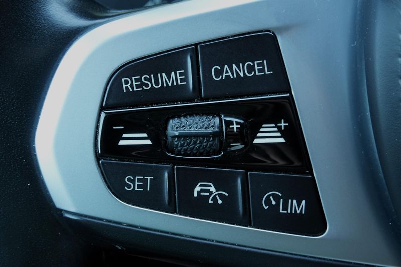 BMW Řada 5 540i xDrive, ČR, ACC, Harman - fotka 18 z 40
