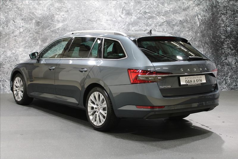 Škoda Superb 1,4 IV 115KW Style DSG - fotka 3 z 37