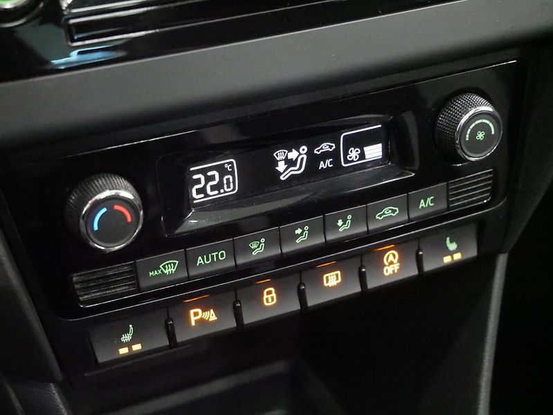 Škoda Rapid - fotka 29 z 32