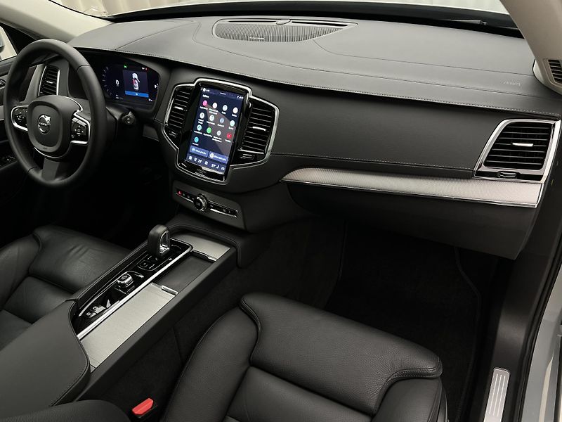 Volvo XC90 B5 AWD BRIGHT PLUS 7 MÍST AUT - fotka 24 z 50