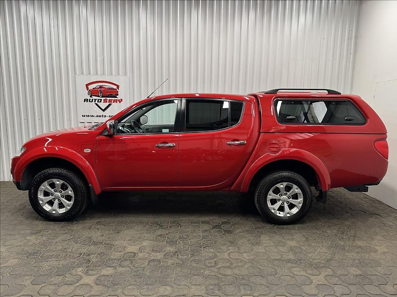 Mitsubishi L200 2.5DI-D INTENSE 4WD HARDTOP - fotka 4 z 35