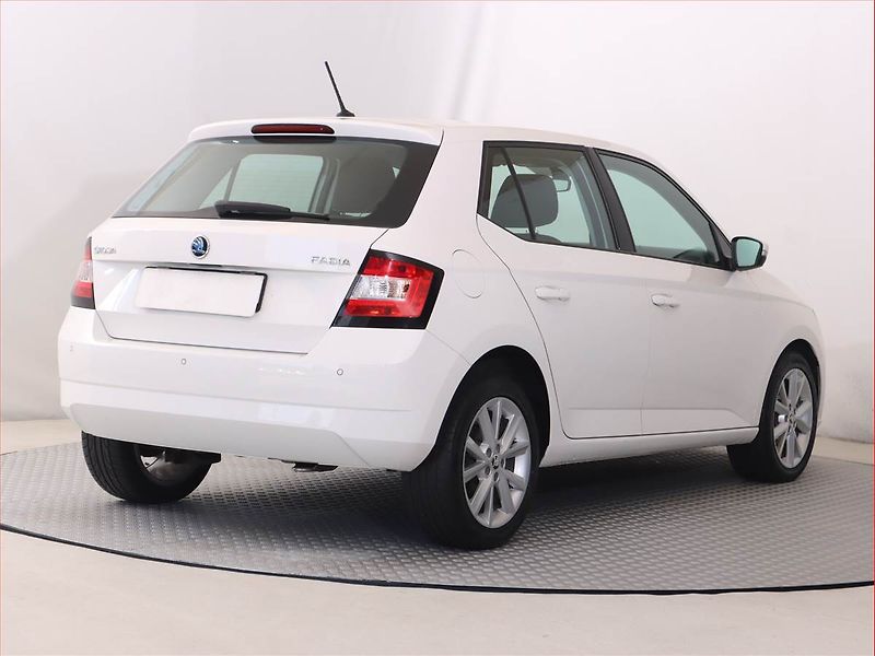 Škoda Fabia (2017) Style 1.4 TDI, Serv.kniha - fotka 5 z 20