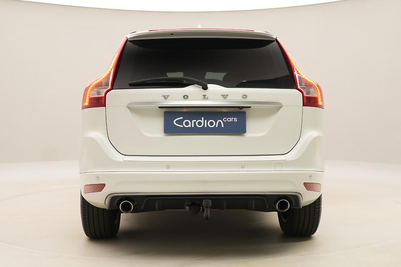 Volvo XC60 D4 AWD MOMENTUM AUT  - fotka 11 z 48