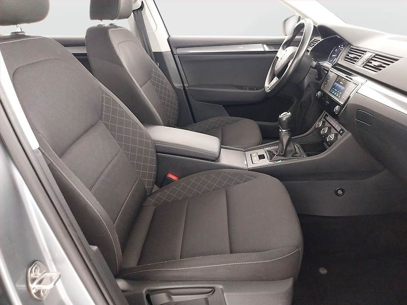 Škoda Superb (2016) Ambition 1.4 TSI, Serv.kniha - fotka 9 z 19