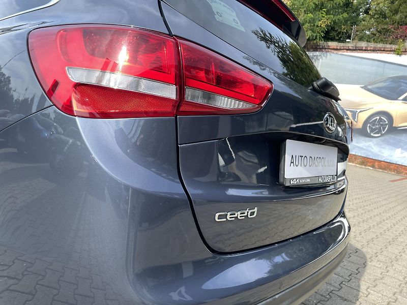 Kia Ceed (2017) SW 1,6 GDi TOP   - fotka 19 z 19