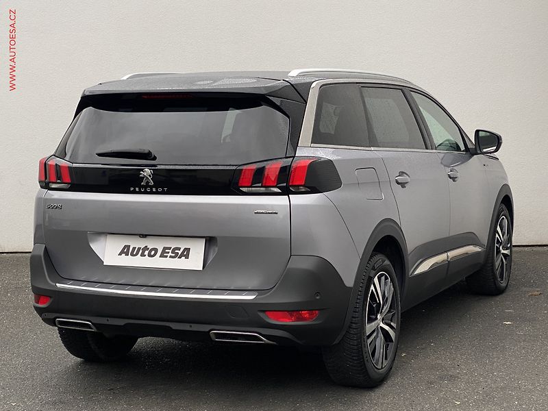 Peugeot 5008 (2018) 1.5 HDi, GT Line - fotka 4 z 18