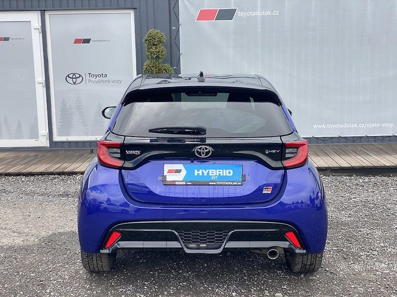 Toyota Yaris 1.5HEV, ČR-1m, GR Sport, DPH - fotka 6 z 17