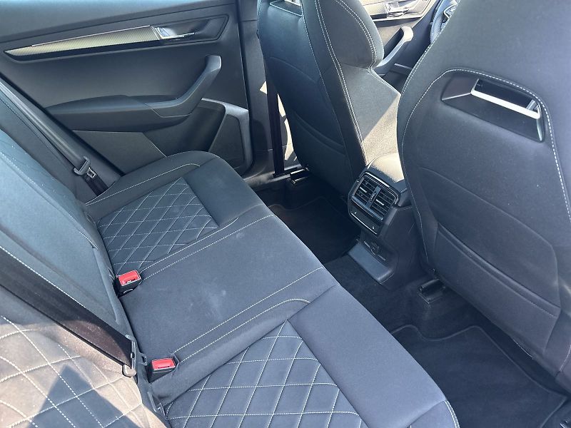 Škoda Karoq (2025) 2.0 TSI 4x4 DSG Sportline - fotka 10 z 33