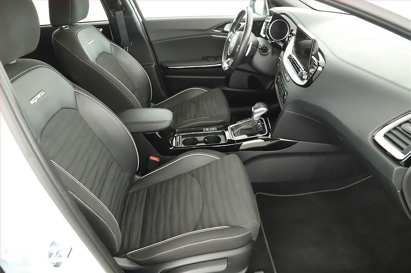 Kia Pro_Ceed (2023) GT-Line 1.5 T-GDI - fotka 7 z 17