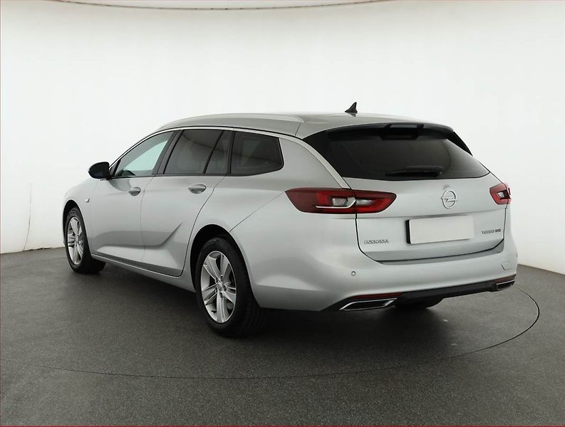 Opel Insignia (2018) 2.0 BiTurbo CDTI, 4X4 - fotka 4 z 20