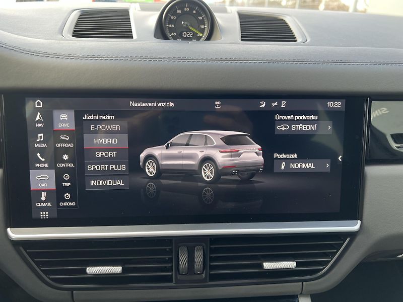 Porsche Cayenne (2018) 3.0i*V6*250KW*E-Hybrid - fotka 25 z 40